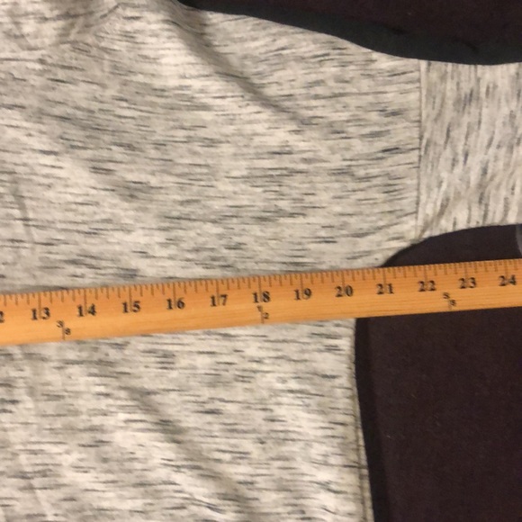 No boundaries-M (7-9 )-love hoodie crop top - Picture 8 of 12